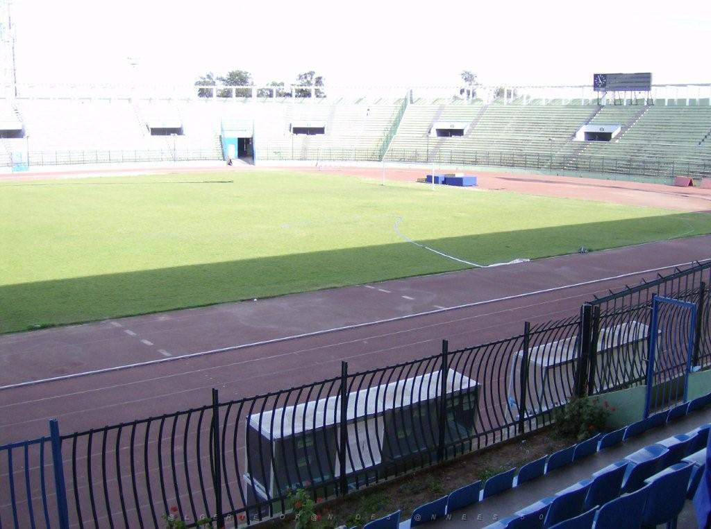 ORAN JUIN 2007 LE STADE.jpg